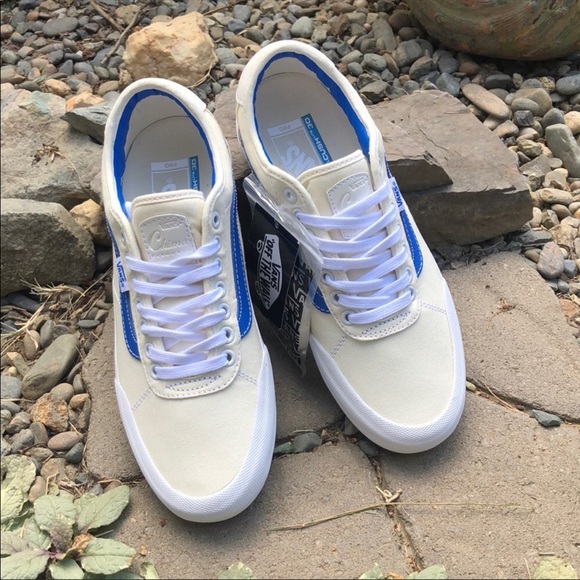 SALE! Vans Chima Pro 2 Center Court Shoes - Picture 2 of 7